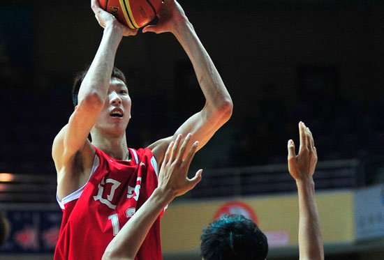 17歲2米17空霸驚艷全運(yùn) 三戰(zhàn)砍61分單場(chǎng)26+20