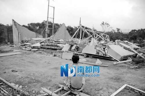 狂風(fēng)摧毀臨時宿舍 汕尾30多工人被埋7人亡