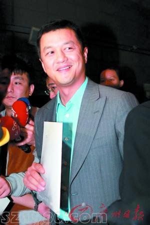 李亞鵬閉口不提婚變：已學(xué)會(huì)化關(guān)注為能量 