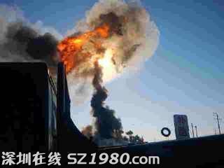 爆炸現(xiàn)場(chǎng)及周邊