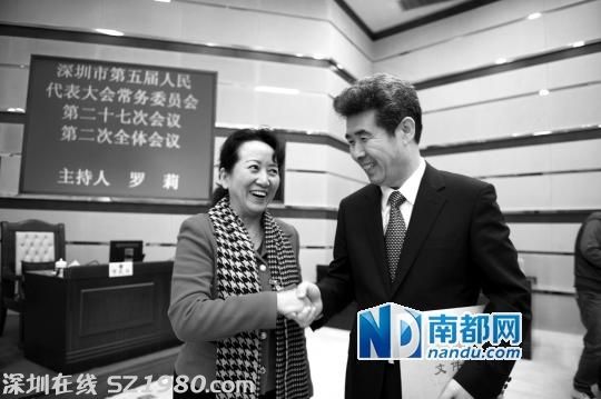 劉慶生接任<a href=http://www.huhuzc.cn/shenzhen/ target=_blank class=infotextkey>深圳</a>市公安局局長(zhǎng)