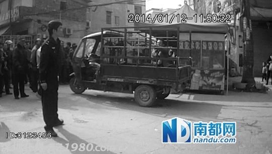 男子向母親索財(cái)未果劫持男童 警方82分鐘救人