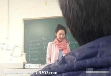 大學美女老師酷似劉詩詩 男生出勤率爆表(組圖)