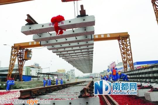 東莞軌道交通2號(hào)線開(kāi)始鋪軌 明年底通車(chē)
