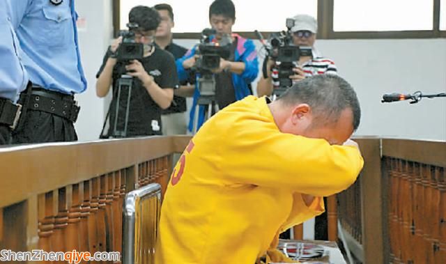 佛山司機(jī)駕公交撞人致1死28傷 當(dāng)庭求死(圖)
