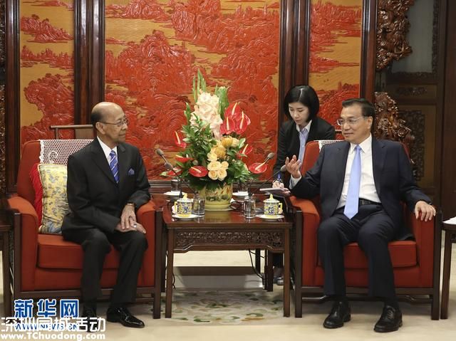 9月5日，國(guó)務(wù)院總理李克強(qiáng)在北京中南海紫光閣會(huì)見馬來西亞最高元首哈利姆。 新華社記者 龐興雷 攝