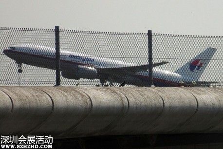 荷蘭公布MH17空難報(bào)告：或有高能量物體直接刺穿飛機(jī)