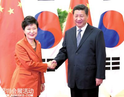 昨天，習(xí)近平在人民大會(huì)堂會(huì)見樸槿惠。新華社發(fā)