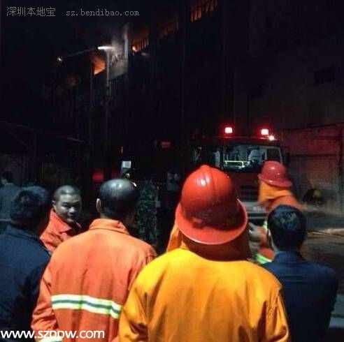 <a href=http://www.sz1980.com/shenzhen/ target=_blank class=infotextkey>深圳</a>龍華大浪一工廠倉庫起火 狂燒5個(gè)多小時(shí)