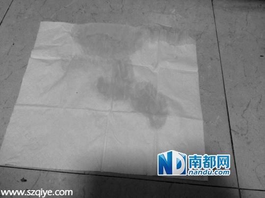 防潮利器哪個強：鹽水拖地不如報紙石灰