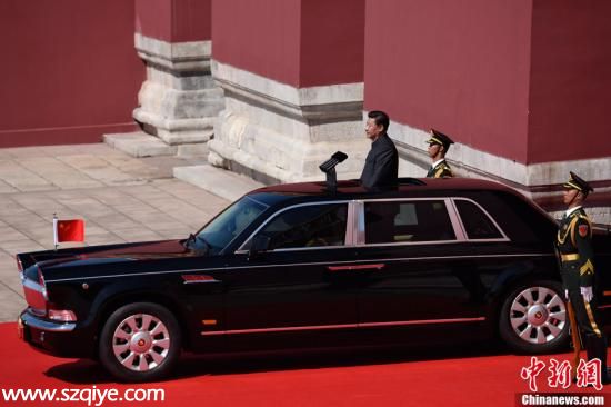 閱兵紅旗檢閱車(chē)揭秘：型號(hào)為CA7600J防彈車(chē)