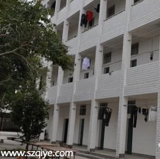 <a href=http://www.huhuzc.cn/shenzhen/ target=_blank class=infotextkey>深圳</a>(www.huhuzc.cn)一高二男生給女生送奶茶 被老師叫去談話后跳樓身亡