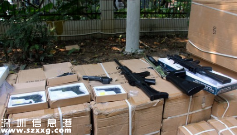 廣東邊防武警查獲仿真槍1萬(wàn)3千多支 偽造精致威力驚人（圖）