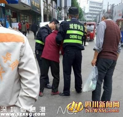 扶起老人后，在老人林家居的幫助下，太婆被安全送回家中。