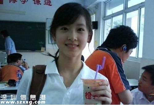 【劉強(qiáng)東結(jié)婚了嗎】劉強(qiáng)東結(jié)過婚沒  劉強(qiáng)東前妻前女友龔小京、莊佳照片
