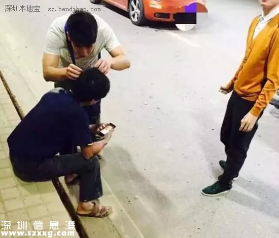 黃色衣服和紅色衣服男子為另一輛車上下來幫忙的兩位好心人，醫(yī)生友人（白衣施救者）幫忙急救。
