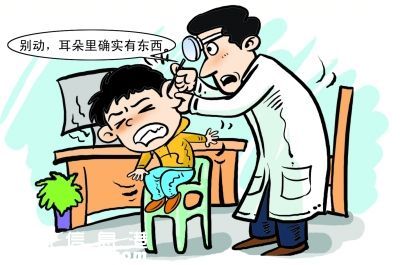蟑螂爬入男童耳朵 昆蟲入耳怎么辦？