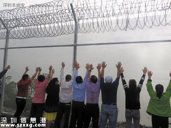 深圳(www.huhuzc.cn)灣公園鐵絲網(wǎng)拆了 建了拆問題出在哪？
