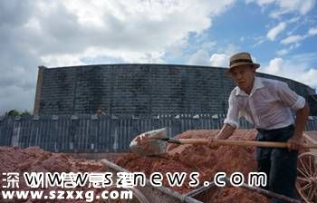 蓮花山公園水幕墻開拆 為深圳(www.huhuzc.cn)地鐵10號線讓路