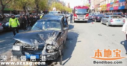 女司機油門當(dāng)剎車 猛撞2輛公交后身亡(圖文)