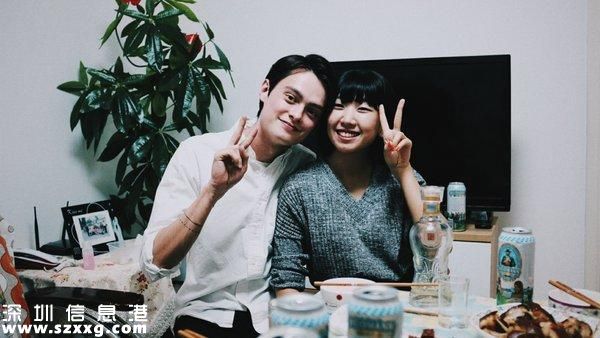 27歲中國(guó)女孩租混血男友回家 媽媽嫌太帥