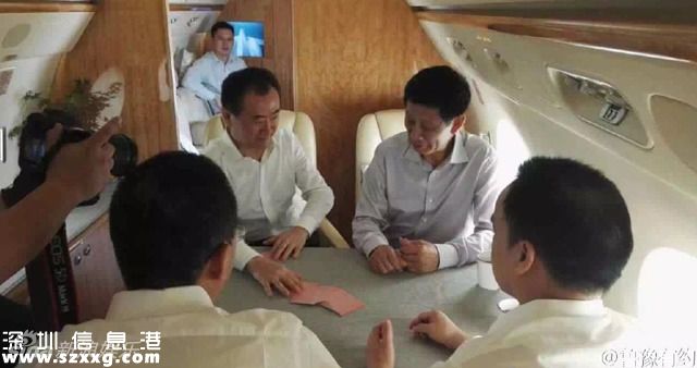 王健林直播斗地主 私人飛機(jī)機(jī)內(nèi)場景曝光(組圖)