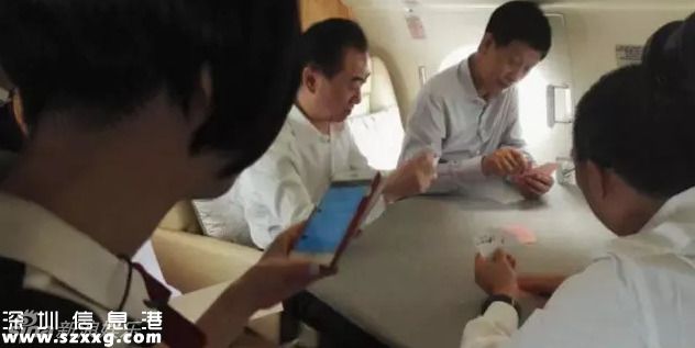 王健林直播斗地主 私人飛機(jī)機(jī)內(nèi)場景曝光(組圖)