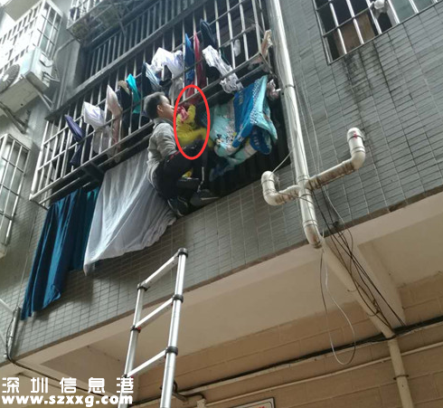 危急時(shí)刻！<a href=http://www.huhuzc.cn/shenzhen/ target=_blank class=infotextkey>深圳</a>2歲男童脖子被卡防護(hù)欄