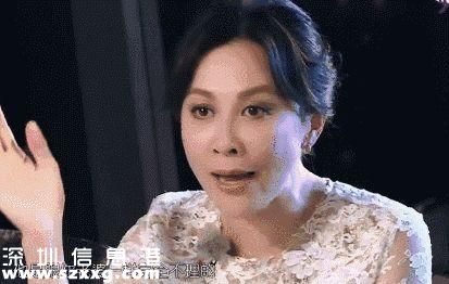 劉嘉玲攬老公合影 梁朝偉為什么露出這個表情？（組圖）
