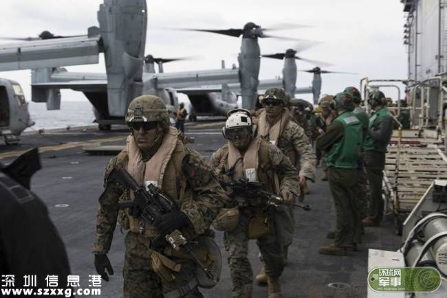 真會玩！美軍乘軍艦東海上打高爾夫(組圖)
