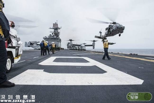 真會玩！美軍乘軍艦東海上打高爾夫(組圖)