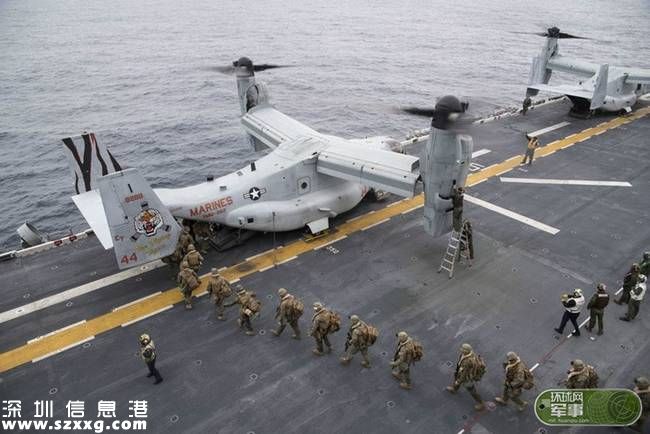 真會玩！美軍乘軍艦東海上打高爾夫(組圖)