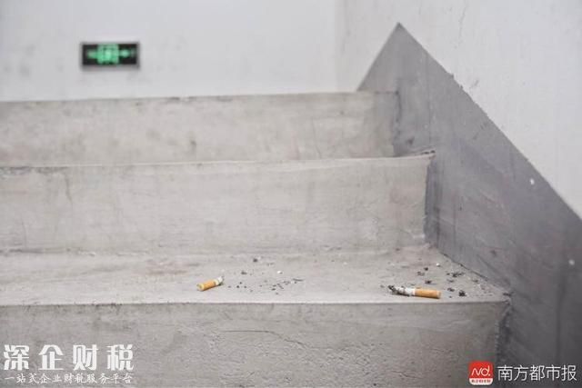 深圳寫字樓里的陽臺和個人辦公室都得禁煙！