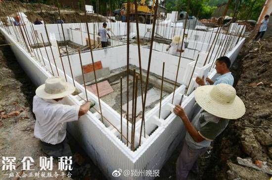 農民用泡沫蓋別墅 系EPS模塊當?shù)卣罅ο锣l(xiāng)推廣