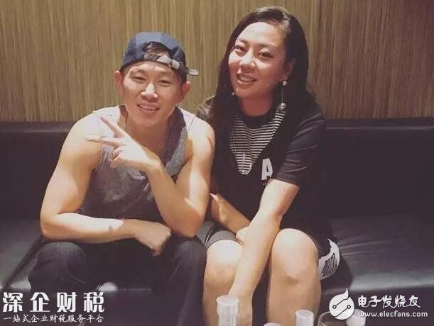 陳冠希怒懟女主持！怒對主持不敬業(yè)，不懂裝懂聊嘻哈！是專業(yè)素養(yǎng)還是沒禮貌？聽嘻哈音樂手機推薦