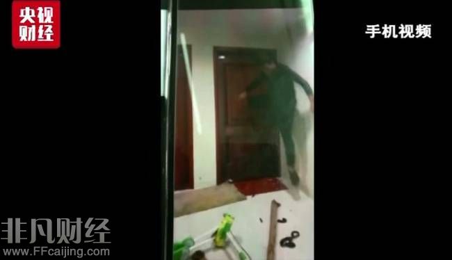 暴力催債視頻流出 校園貸變校園害討債人上門(mén)催債